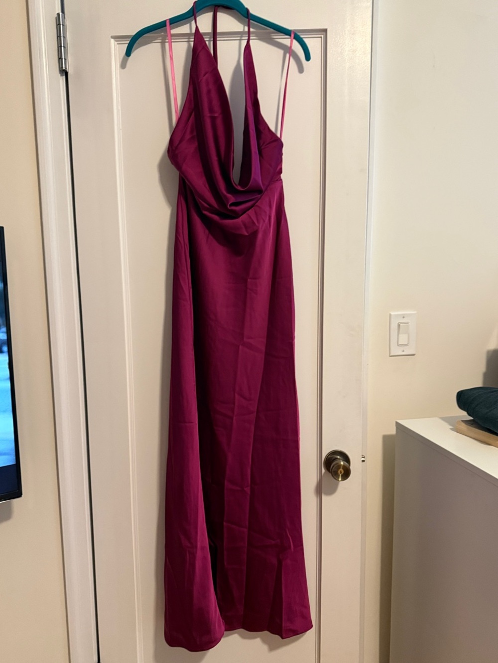 Runaway The Label ELENA LOW PLUNGE MAXI DRESS PLUM - SIZE SMALL - NEW WITH TAGS - Picture 5 of 7